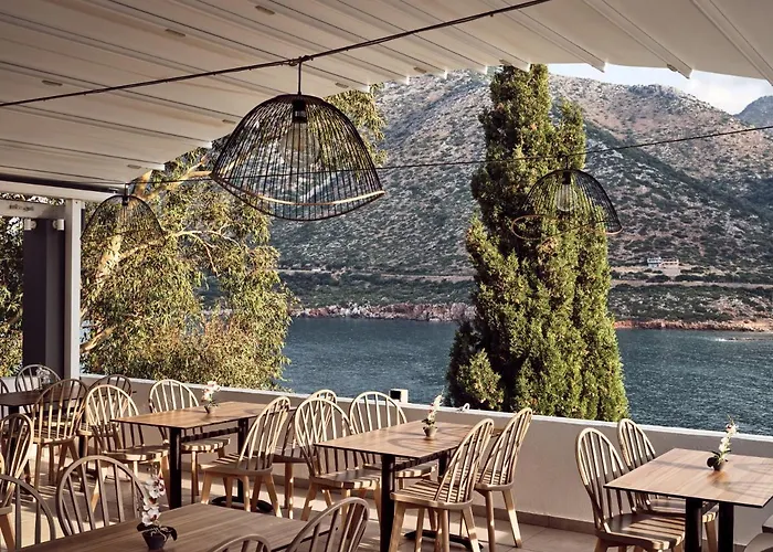 Troulis Apart-Hotel