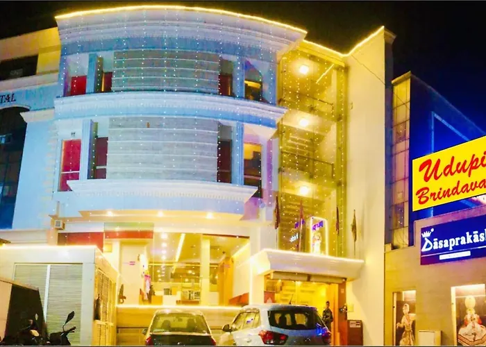Hotels Close to Airport Dasaprakash