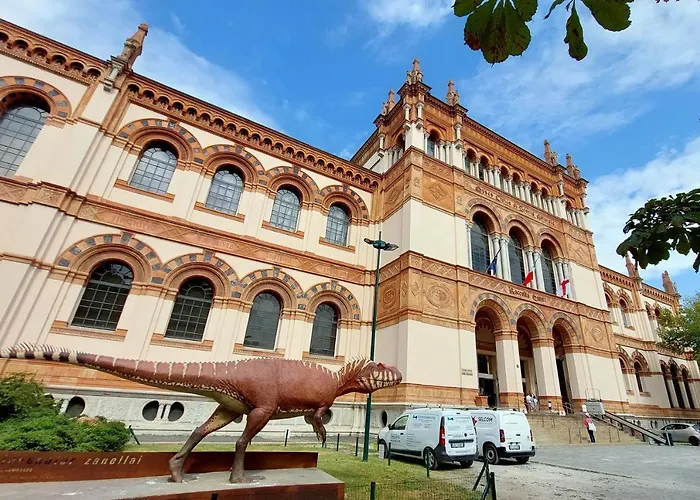 Vico Fashion District