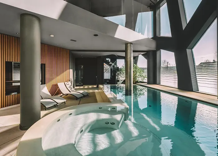 Hôtel Jacuzzi: Elite Hotel & Spa