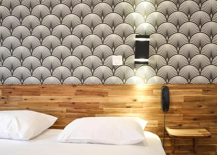 Hotel De La Perdrix Rouge