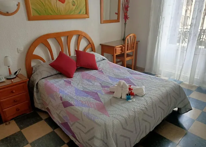  Hostal Continental