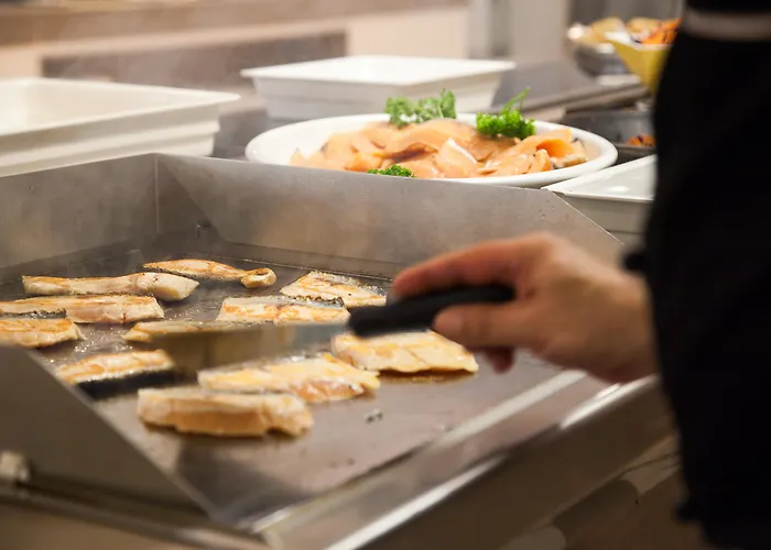 Globales Panama - Adults Only