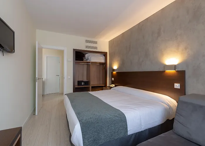 3 sterren hotel: Apartamentos Recoletos