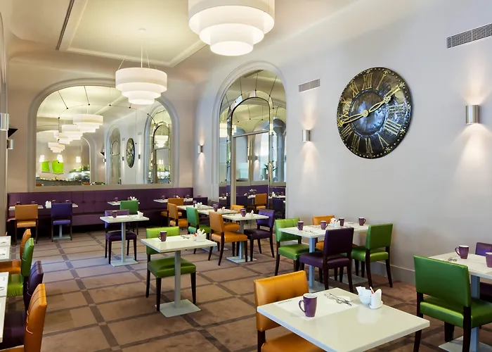 5 star hotels Holiday Inn Paris - Gare De Lyon Bastille By Ihg
