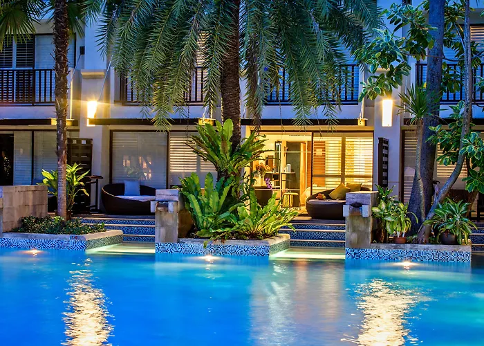 Luxury hotel only: Burasari Phuket Resort & Spa
