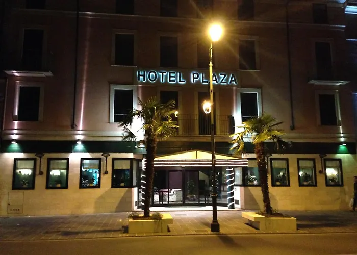 Hotel sulla spiaggia: Hotel Plaza