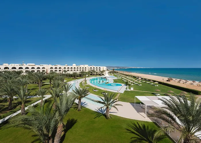 Ping Pong hotel: Iberostar Waves Averroes