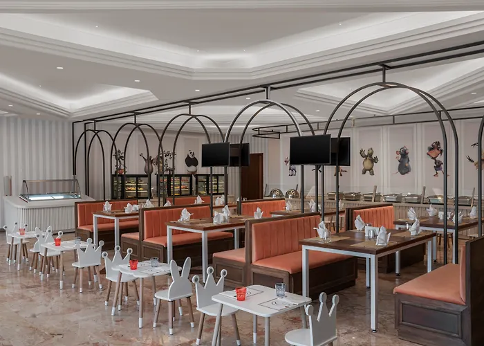 Centraal gelegen hotel: Papillon Belvil Holiday Village