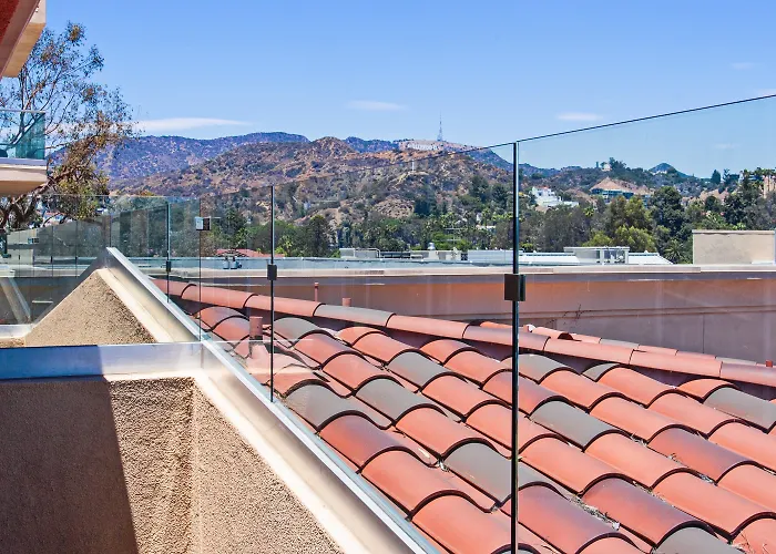  Holiday Inn Express Hollywood Walk Of Fame By Ihg