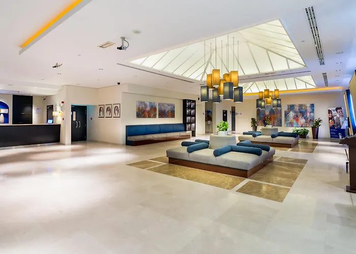  Holiday Inn Express Dubai Airport By Ihg