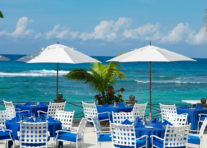 Strandhotel: Round Hill Hotel & Villas