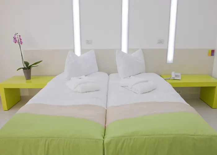 Romantic hotel: Christina Hotel