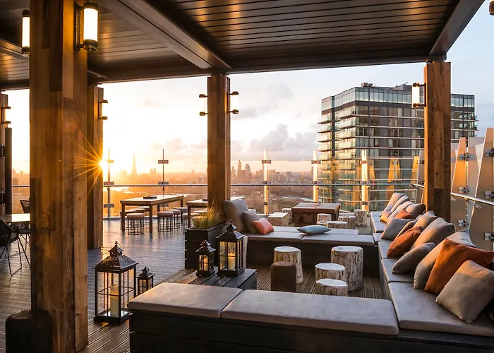  Novotel London Canary Wharf