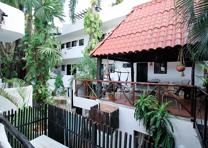 Pet Friendly hotel: Moonshine Hotel