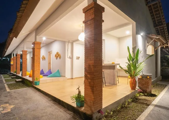 Auberge: Aura Dormitory House Ubud