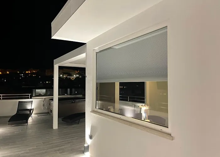 18 Dante Luxury Suites