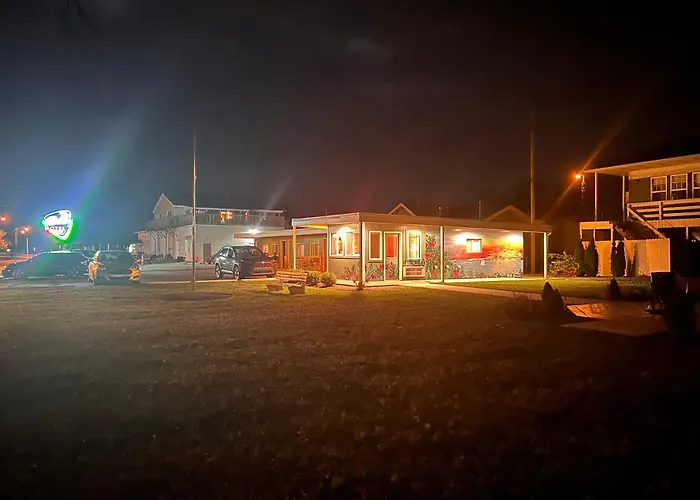 Cedar Motel