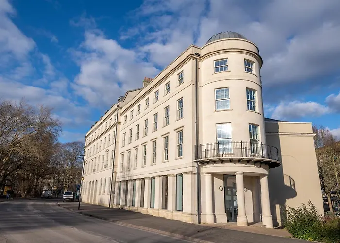 Trip to College University Of Bath City Accommodation