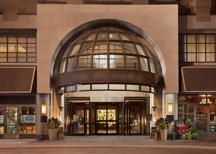 Yorkville Royal Sonesta
