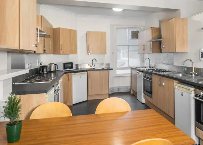 Hotel cerca del colegio: Belvedere House