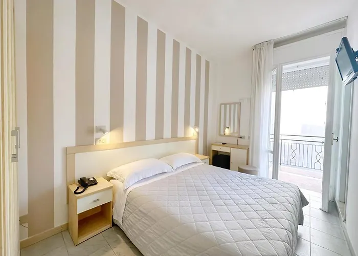 Hotel Con Piscina Aura Living