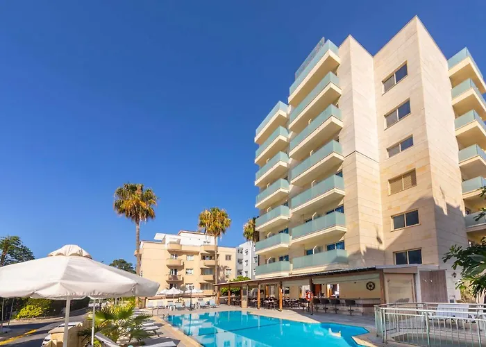 Cheap hotel: Kapetanios Limassol Hotel