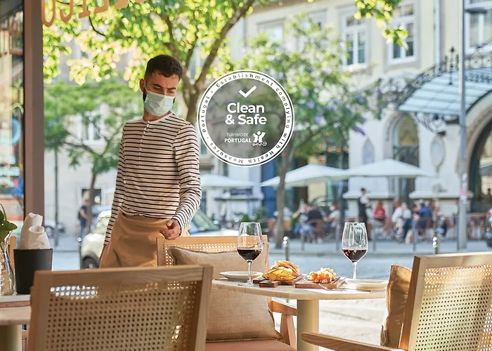 Hotel com jacuzzi: Portobay Teatro