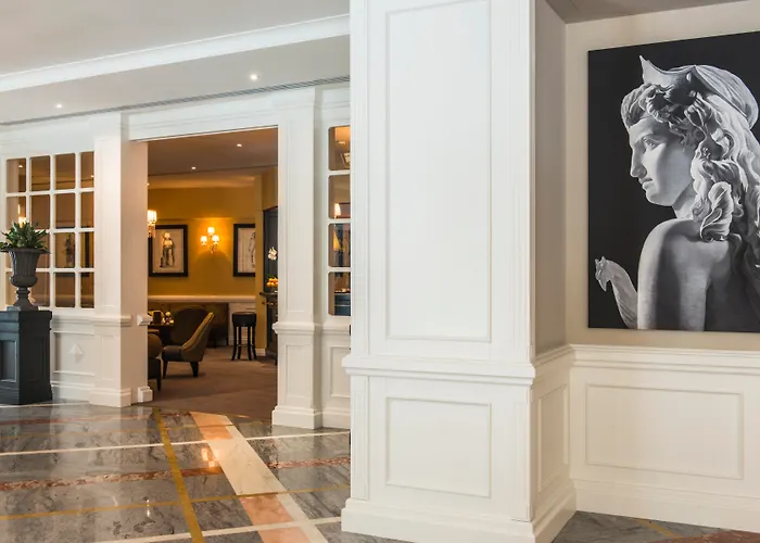 Family Hotel: Starhotels Michelangelo Rome