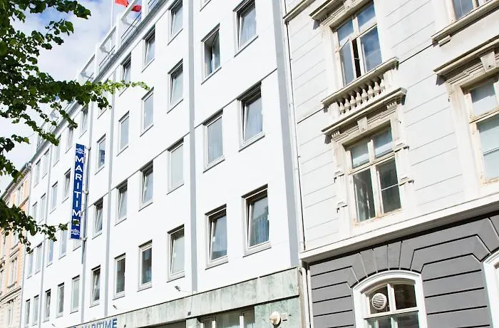 Resort: Hotel Maritime