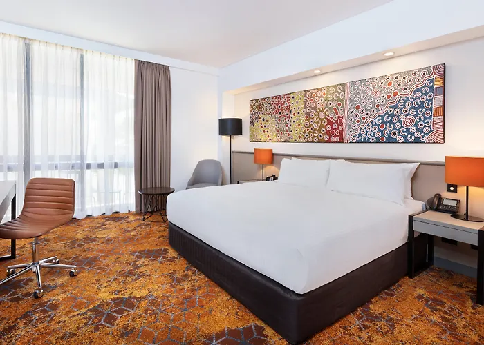 Hotel near College: Crowne Plaza Alice Springs Lasseters By Ihg