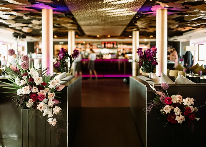 Golf hotels Radisson Blu Latvija Conference & Spa , Riga