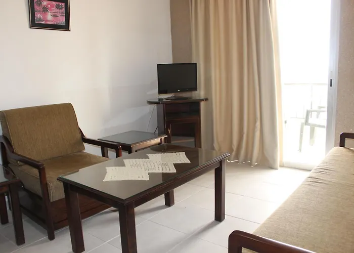 Cheap hotels Petsas Apartments