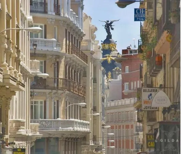 Hostal Andrea Granvia