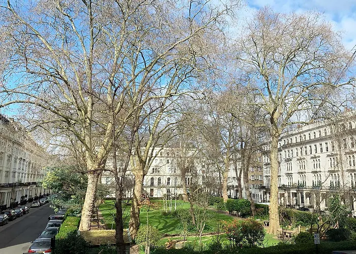 Kensington Gardens Hotel