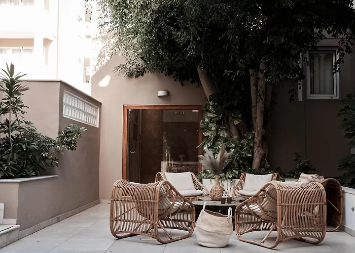 Troulis Apart-Hotel