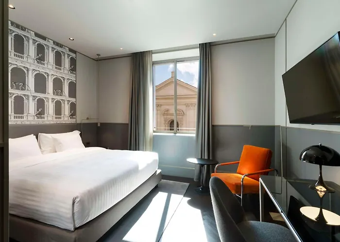  Radisson Collection