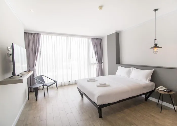 Dog friendly hotels Corner