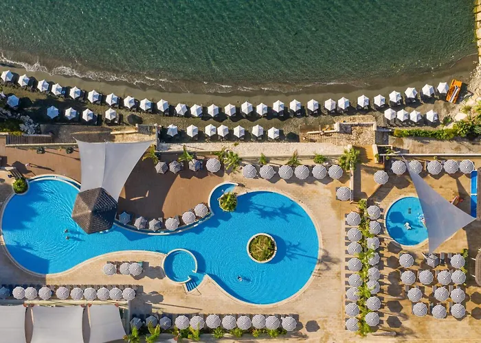 Romantic hotel: Royal Apollonia By Louis Hotels