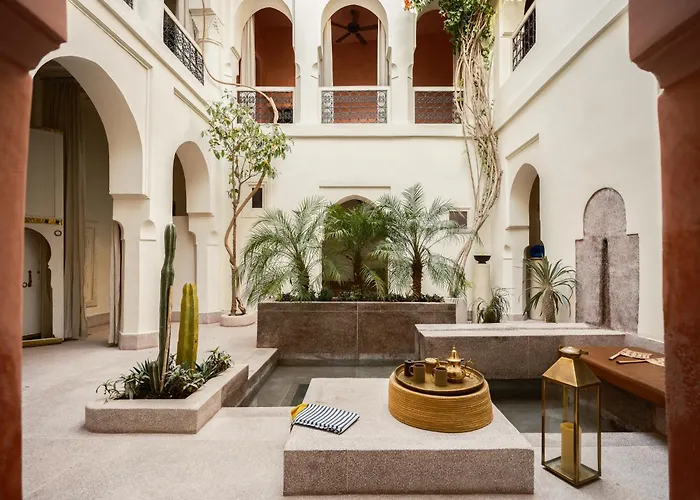 Central hotel: Riad Brummell Medina