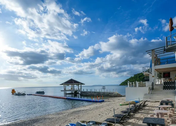 Luxury hotel only: Destino Beach Resort And Hotel