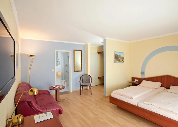 3-Sterne-Hotel: Land-gut-Hotel BurgBlick