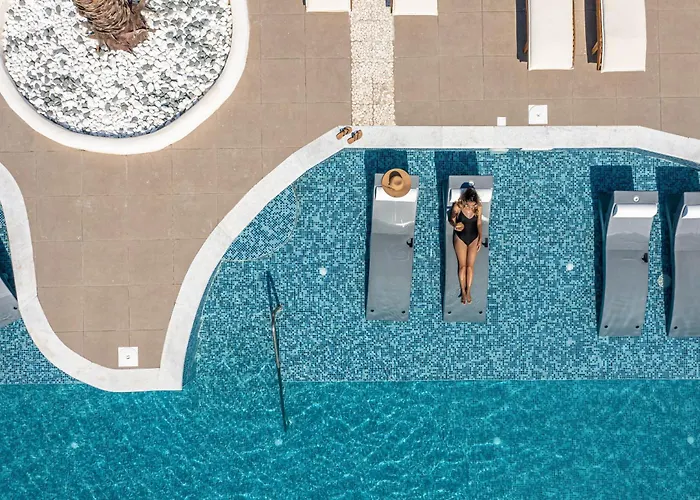 Naxos Finest & Villas