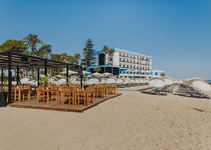 Arkin Palm Beach Hotel