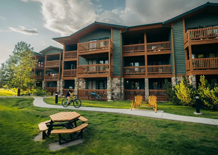 Lake Louise Inn
