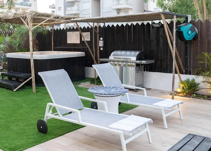 Vakantieverhuur: Ella Sun Villa Geffen