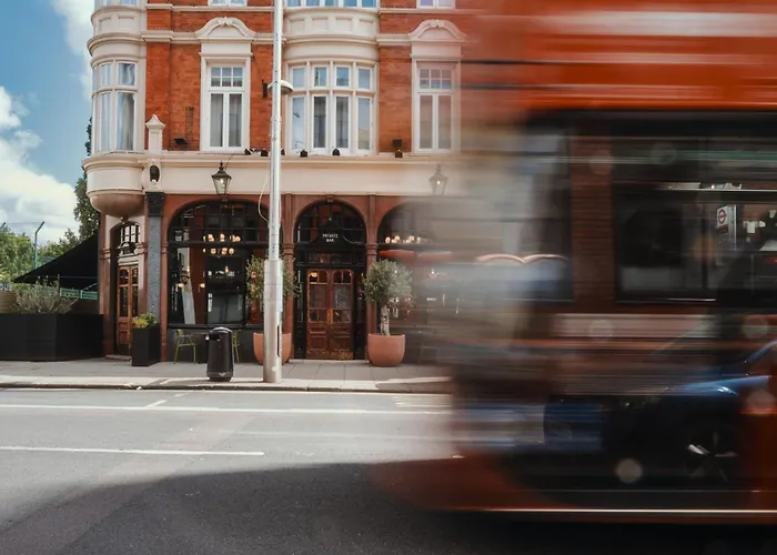 The Black Lion Pub&Boutique Guesthouse