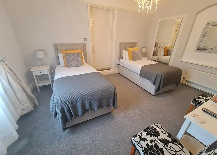 Beaufort Lodge - Central Location & Free Parking