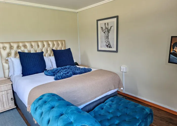 Pension Guide Lilitha Boutique -East London