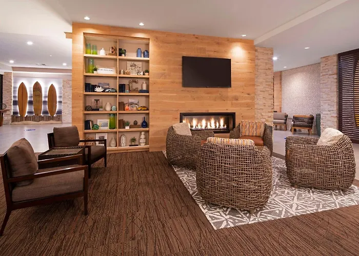 Family Hotel: Suncoast Hotel Anaheim, Tapestry Collection By Hilton